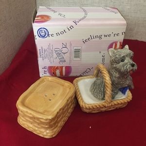 Salt and Pepper Shaker Wizard of Oz Toto NIB